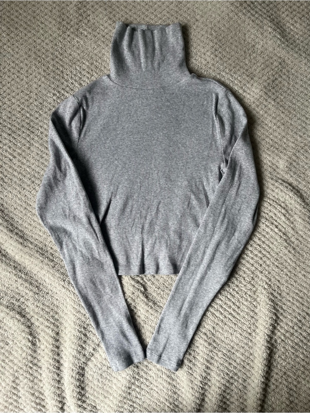 TNA by Aritzia homestretch Gray Turtleneck Cropped long sleeve